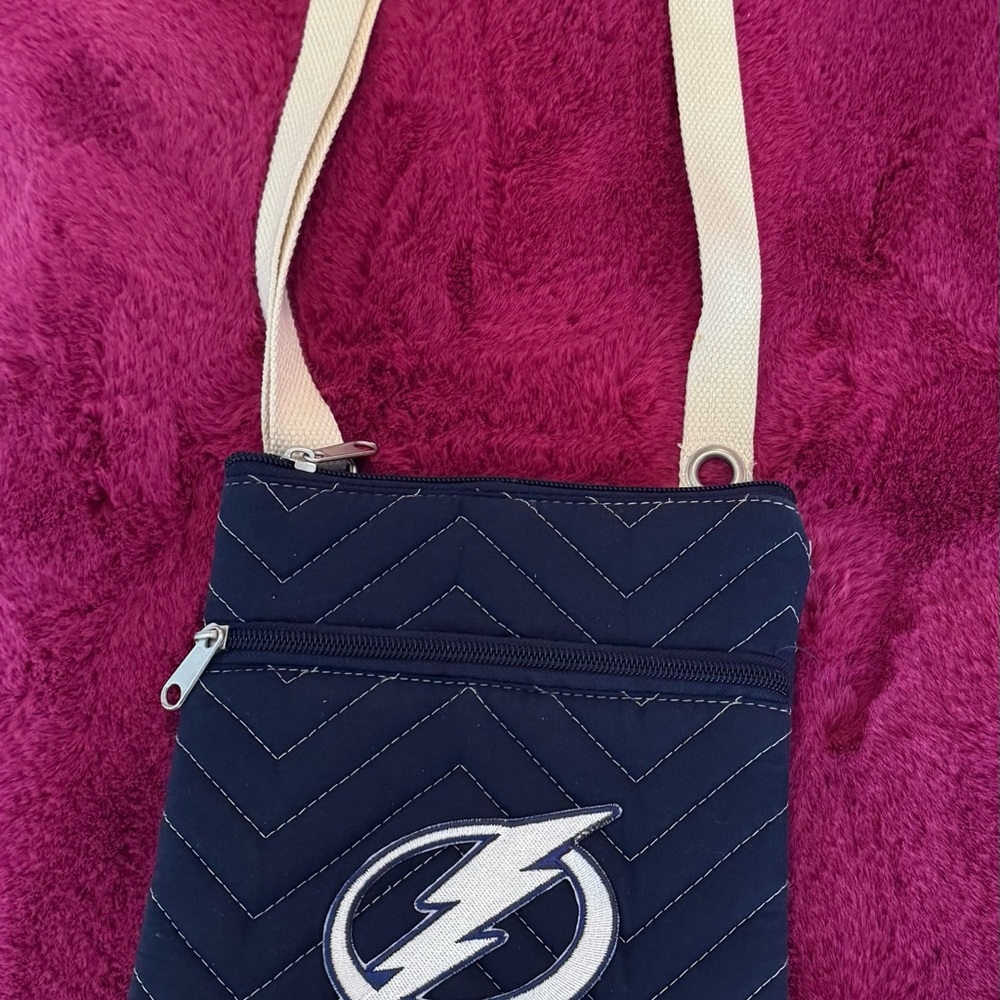 Tampa Bay Lightning Quilted Crossbody Bag